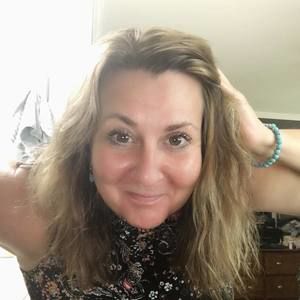 Meet your Posher, Becky